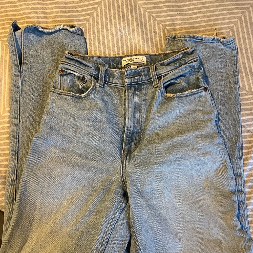 Abercrombie & Fitch Light Blue Relaxed Jeans